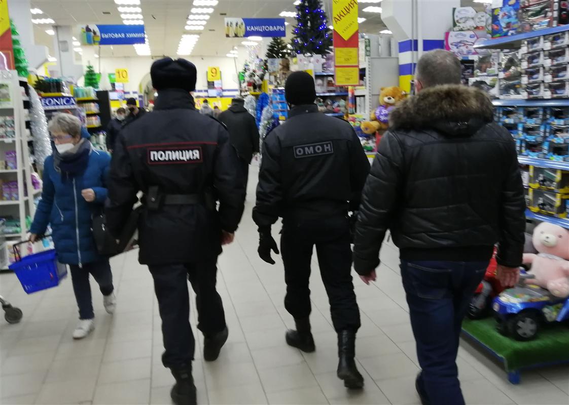 Костромичи, игнорирующие «масочный режим» в общественных местах, получают штрафы