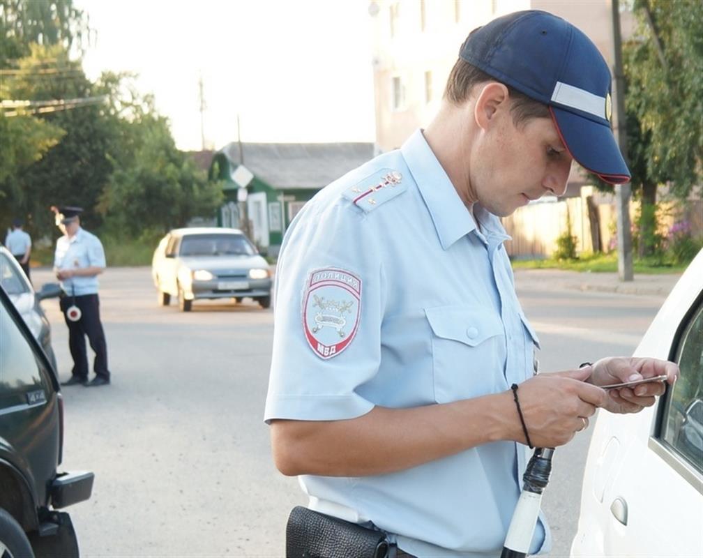 На костромских дорогах будут жестко пресекать выезд водителей на «встречку»