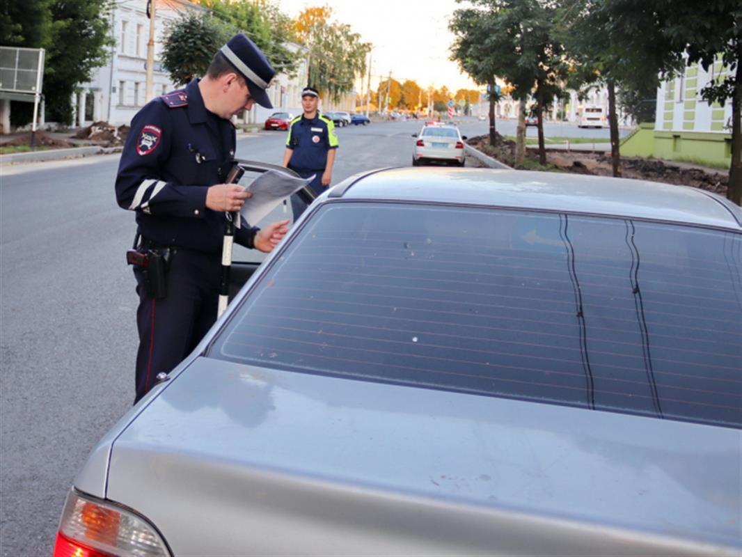 В Костроме прошли сплошные проверки автовладельцев 
