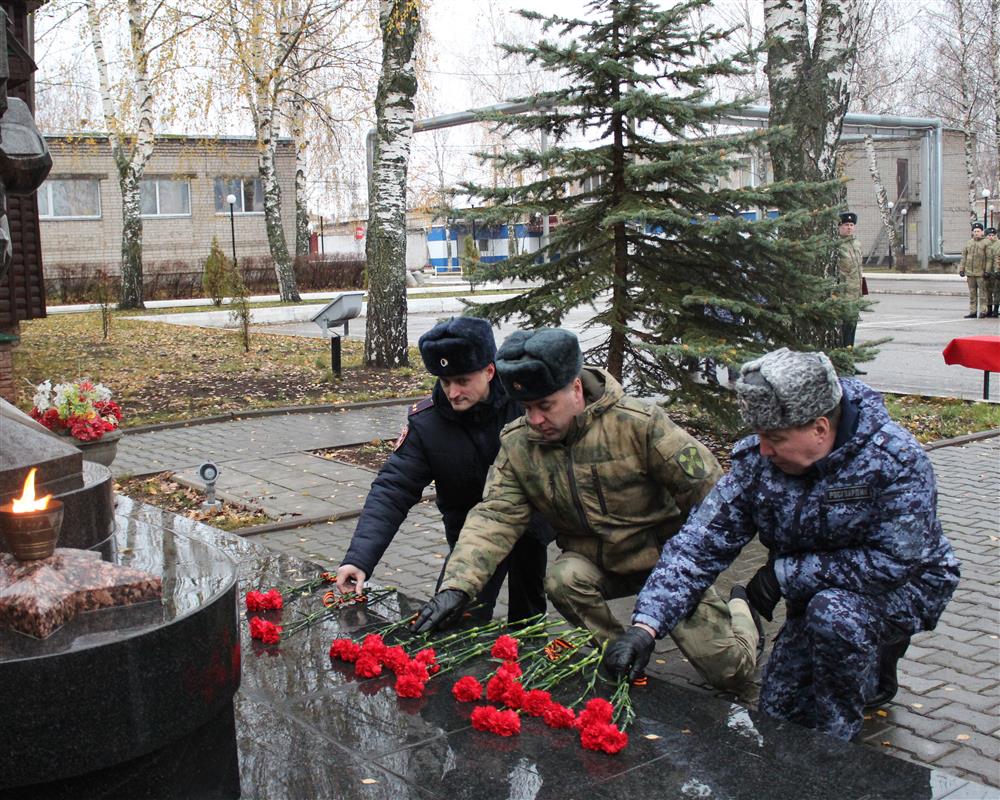 Костромские росгвардейцы почтили память погибших сослуживцев