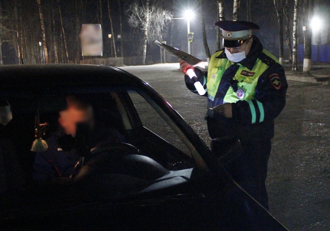 Десятки пьяных водителей задержали в выходные на костромских дорогах