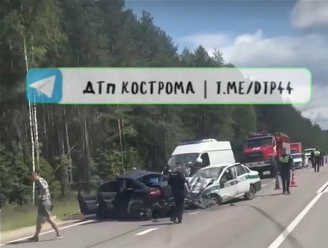Четыре человека погибли в ДТП на костромской трассе 