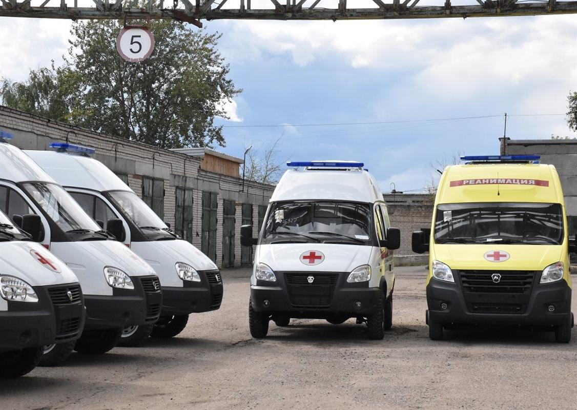 Новые машины скорой помощи поступили в Костромскую область
