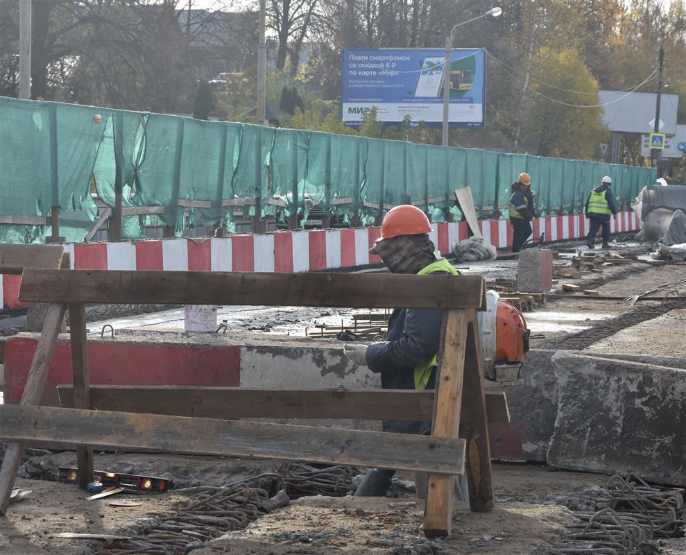 Электрокабель на мосту через реку Черную в Костроме планируют перенести под землю
