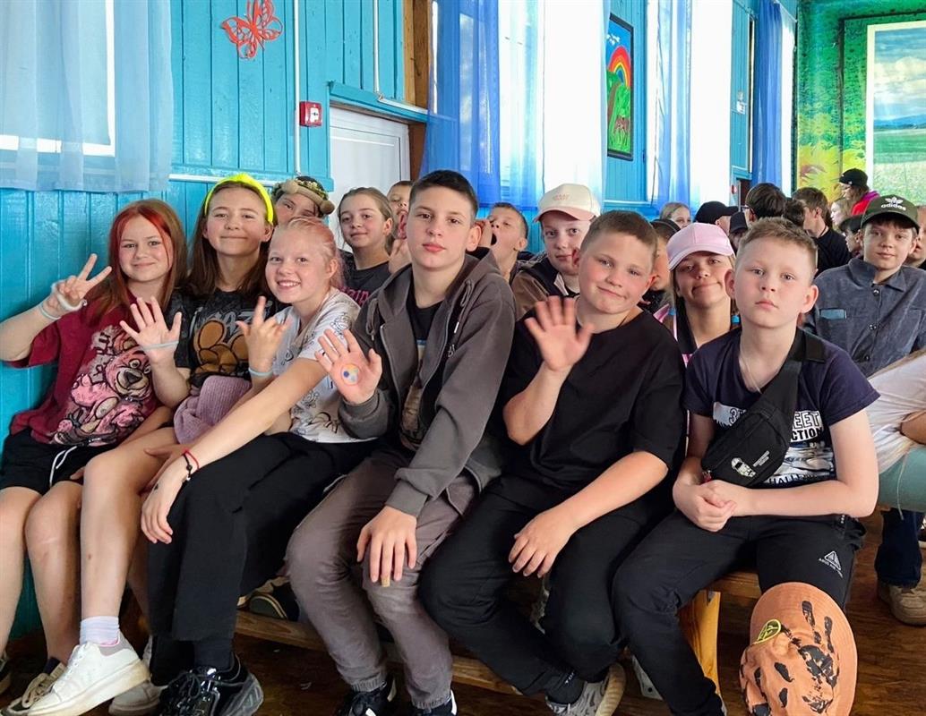 Дети и подростки из ЛНР отдыхают в костромском загородном лагере
