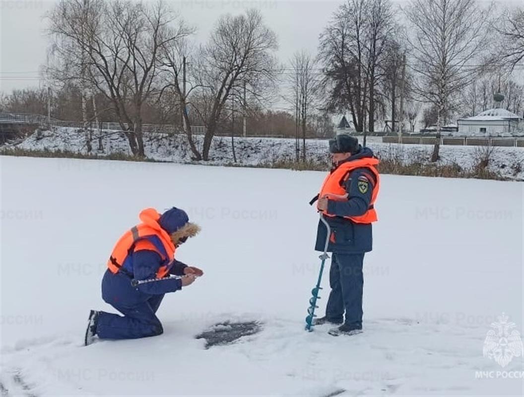 Инспекторы ГИМС: лёд на костромских водоёмах ещё очень непрочный
