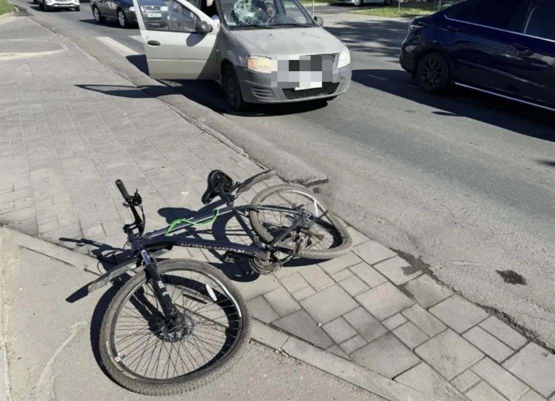 В Костроме подростки на двухколёсном транспорте стали участниками двух ДТП 