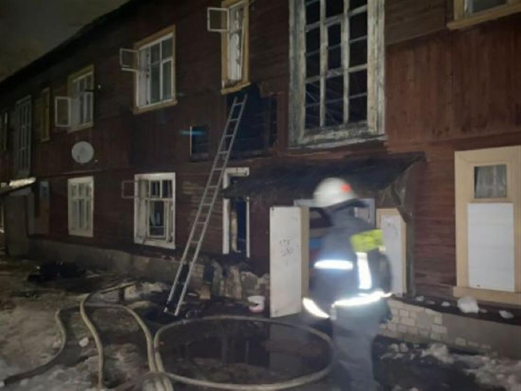 В Костроме при пожаре в жилом доме погибли два человека