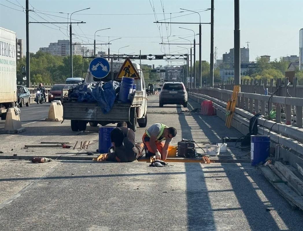 На костромском мосту через Волгу готовятся возобновить движение по двум участкам