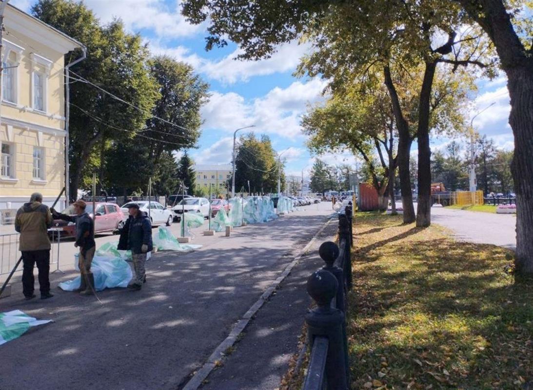 В центре Костромы началось благоустройство Ботниковского сквера