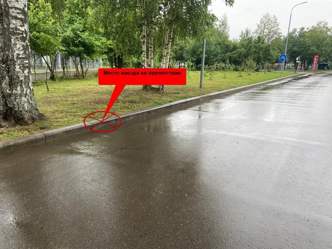 В Костроме электросамокатчик травмировался о бордюр
