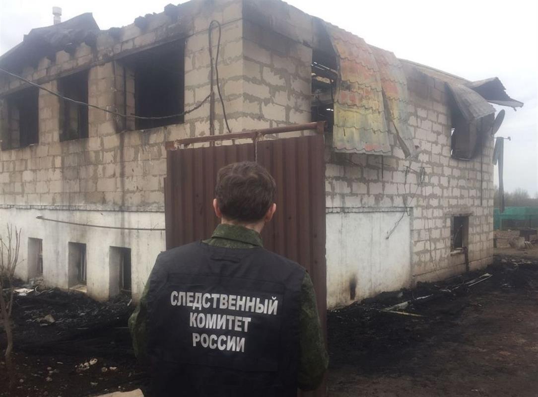 В Костромском районе при пожаре в жилом доме погибла женщина