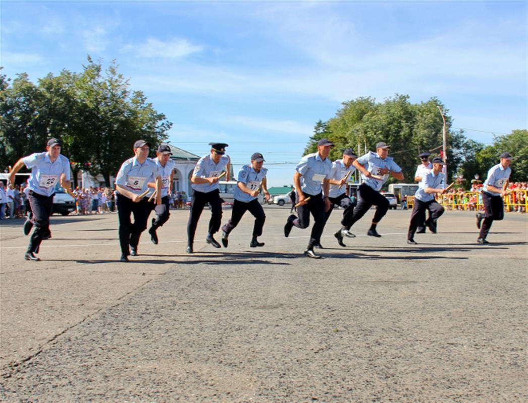 Костромские полицейские проведут спортивную эстафету на площади Мира 