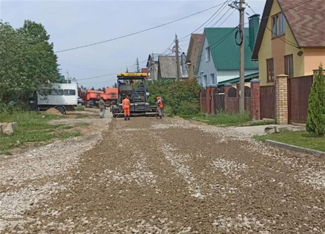 На улицах Костромы проводят восстановительный ремонт дорог

