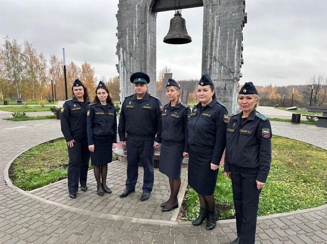Костромские судебные приставы сегодня отмечают профессиональный праздник
